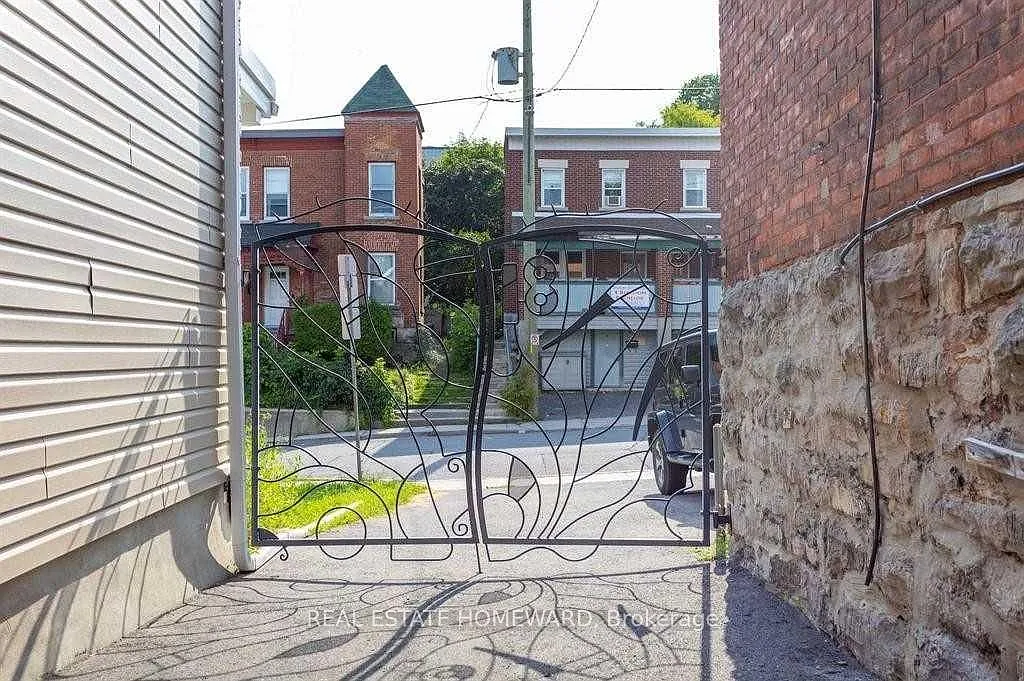 1 bed, $1,490 — Photo 2