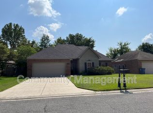 17086 Richmond Dr, Prairieville, LA 70769