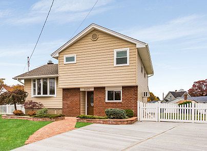 3rd image of 2625 Diane Ct