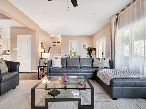 4th image of 828 Elsbeth St