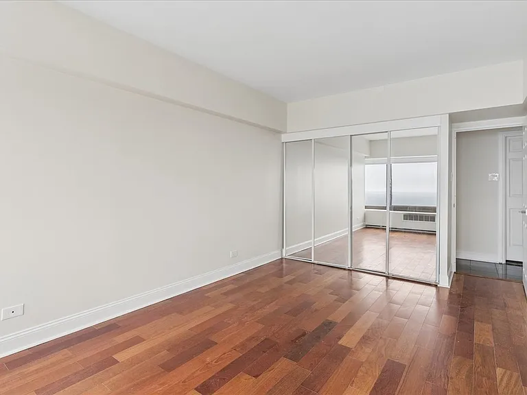 175 E Delaware Pl #8304 — Photo 18