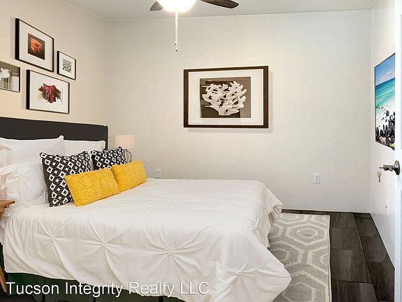 5th image of 1121 E 8th St #6634147