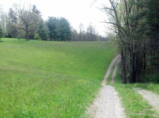 458 Cleveland School Rd, Beckley, WV 25801