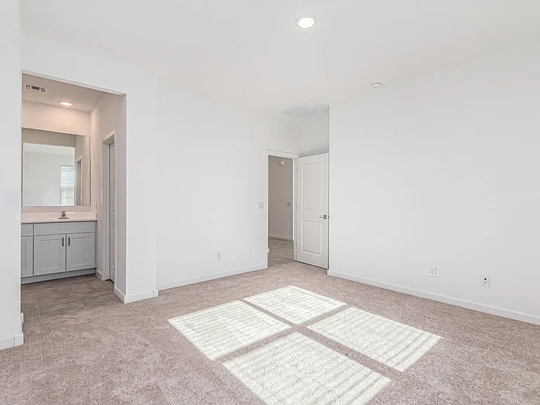 8821 W Agora Ln — Photo 16