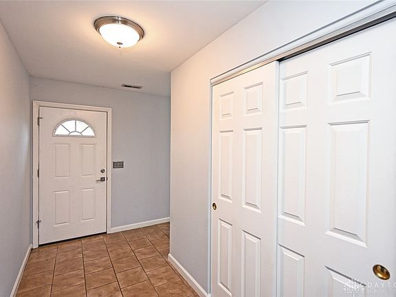 3rd image of 6241 Skyline Dr