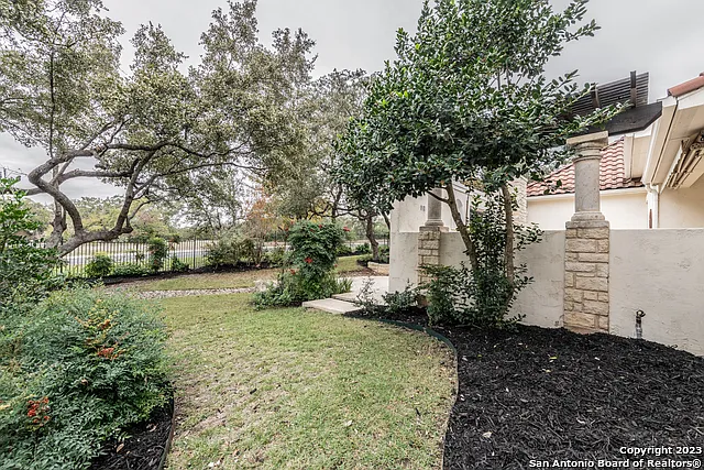7426 Hovingham — Photo 49