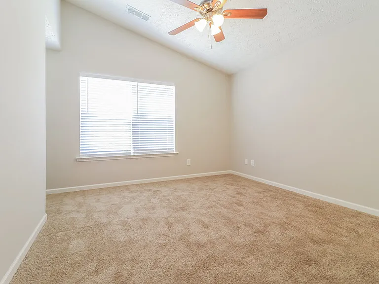 141 Oak Grove Pl — Photo 15