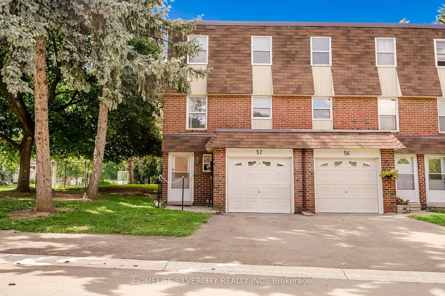 235 Bronte St S #57 photo 1
