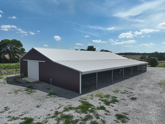 4th image of 410 Craig Rd