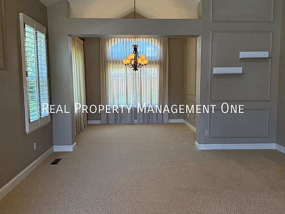 5th image of 3010 Boardwalk St