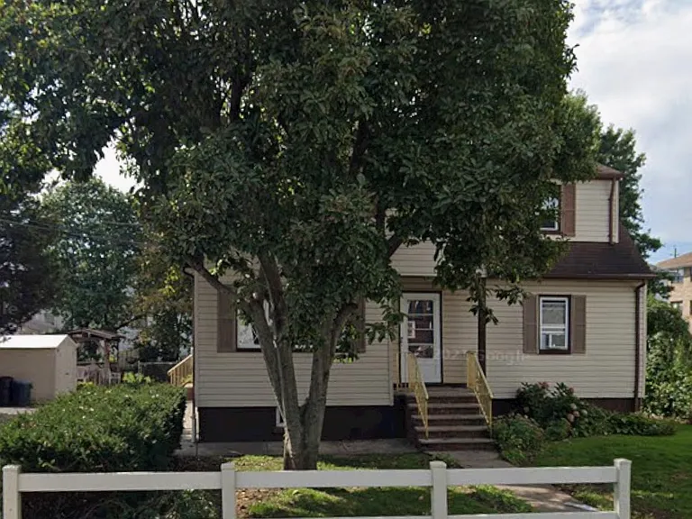 Norwood Ave — Photo 1