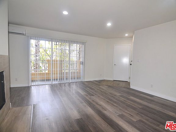 3rd image of 1559 Armacost Ave APT 201