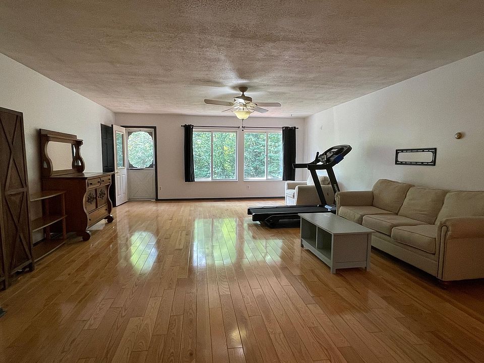 100C Village Place Dr, MI 48653 Zillow