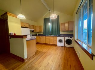 1025 1/2 L St, Springfield, OR 97477