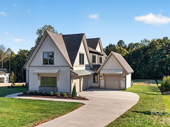 2nd image of 2073 Holbrook Rd