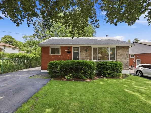 312 Upper Paradise Rd, Hamilton, ON L9C 5C4