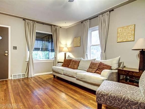 3rd image of 2037 Edgewood Ave NE