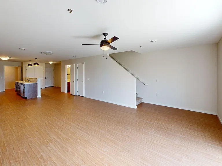 Pinnacle Townhomes — Photo 31