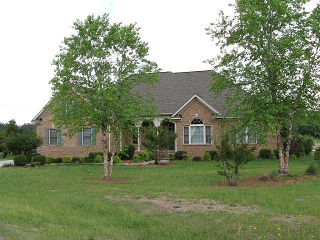 1st image of 105 Tucker Pl