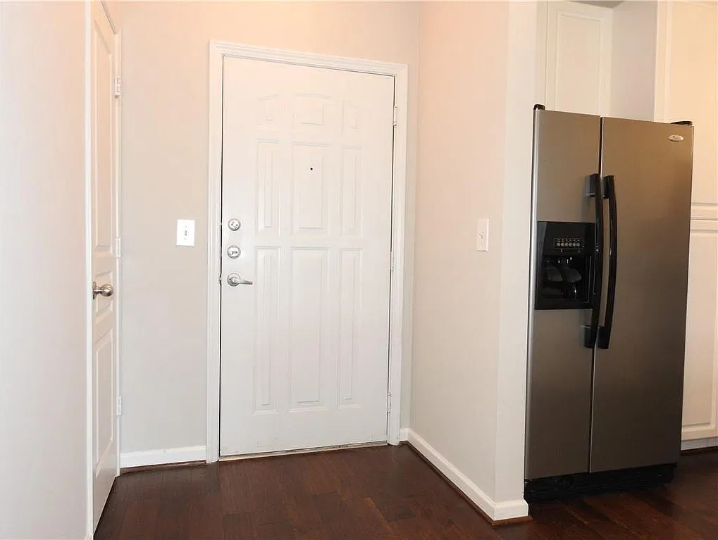 1 bed, 1.0 bath, 648 sqft, $1,450 — Photo 4