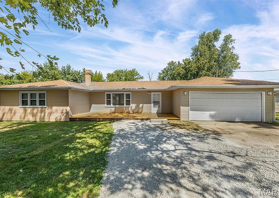 1st image of 4913 Redwood Ln