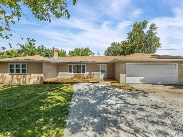 4913 Redwood Ln, Granite City, IL 62040