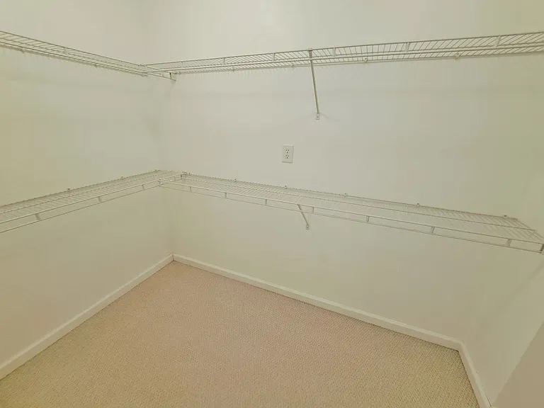 417 Debbi Ct — Photo 31