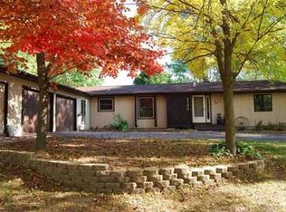 1133 14th St, Reedsburg, WI 53959