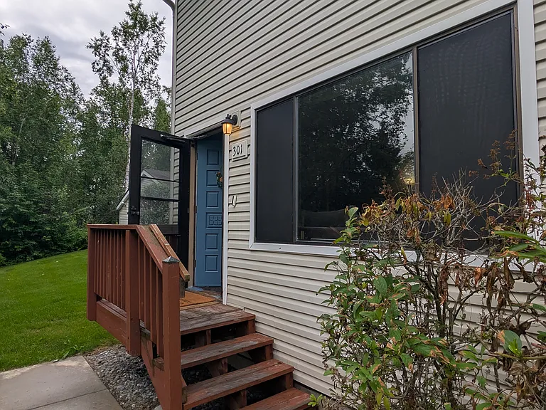 2224 Glacier St #301 — Photo 18