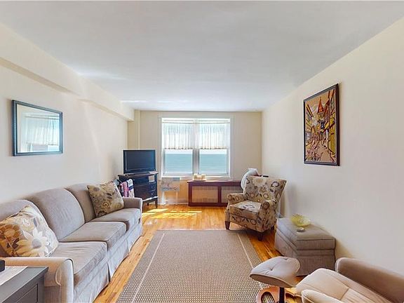 3rd image of 12310 Ocean Promenade APT 7H
