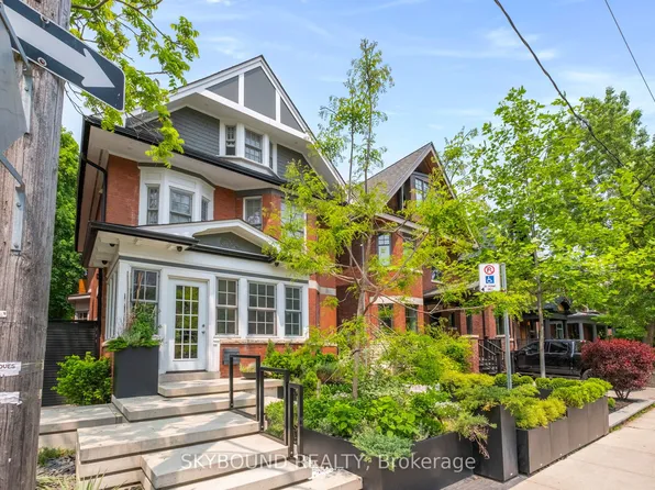 20 Fairview Blvd, Toronto, ON M4K 1L9