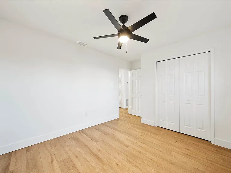 896 Talmadge Ave SE — Photo 21