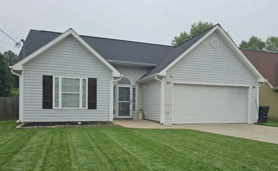 1st image of 54 Leisure Dr NW