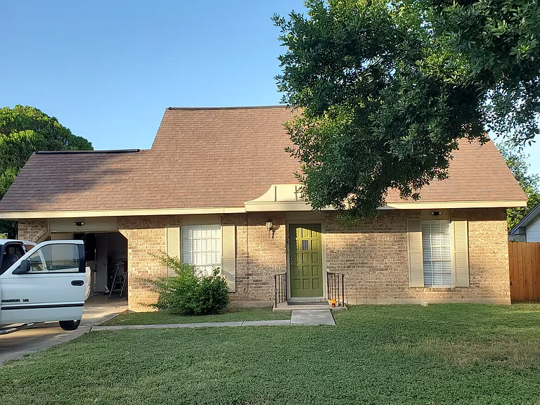 138 Meadow Dr — Photo 1