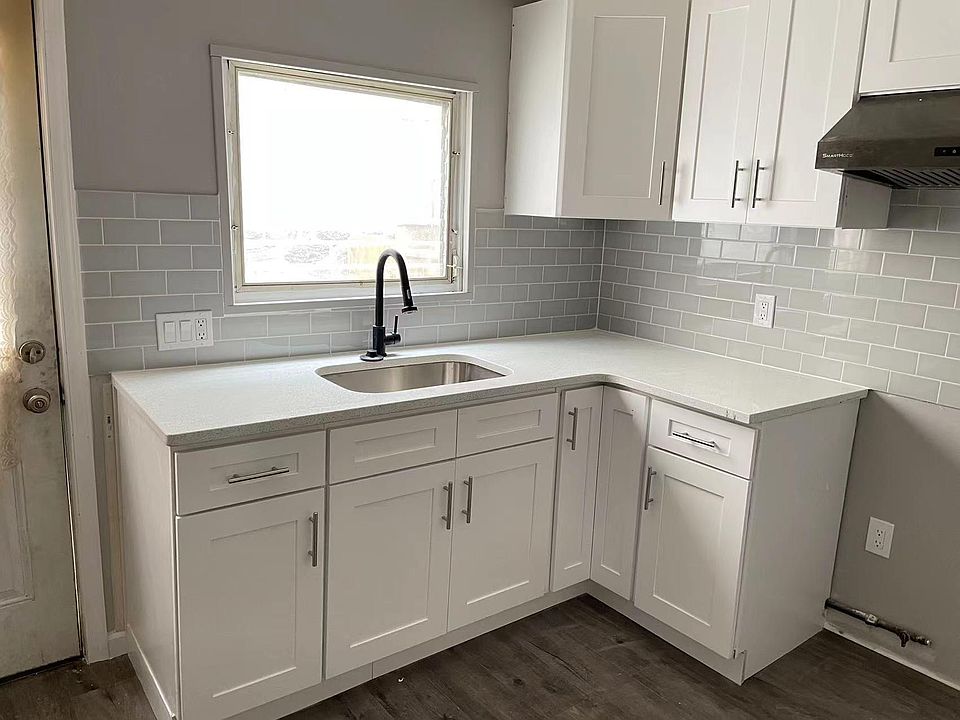 1st image of 2647 S Fairhill St