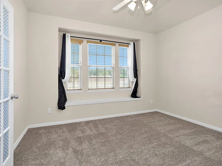 223 Shoreview Dr — Photo 7
