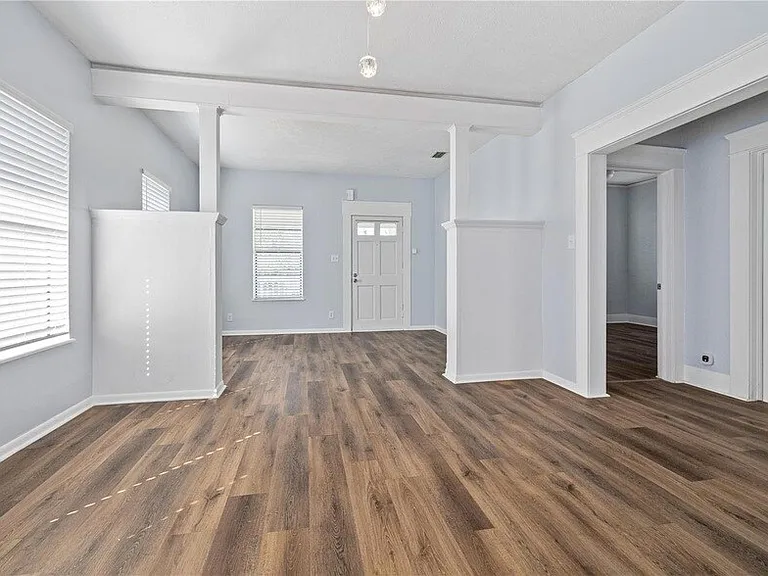 1103 N Willow Ave — Photo 7