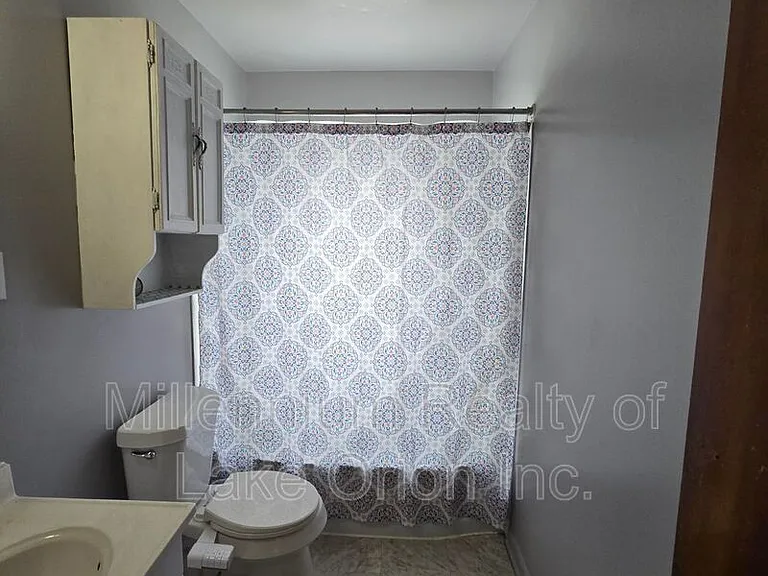 774 E Beverly Ave — Photo 10