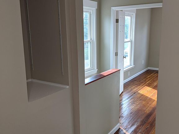 5th image of 5621 Abbottsford Ave