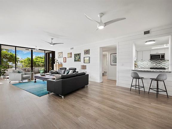 5th image of 1255 N Gulfstream Ave APT 204