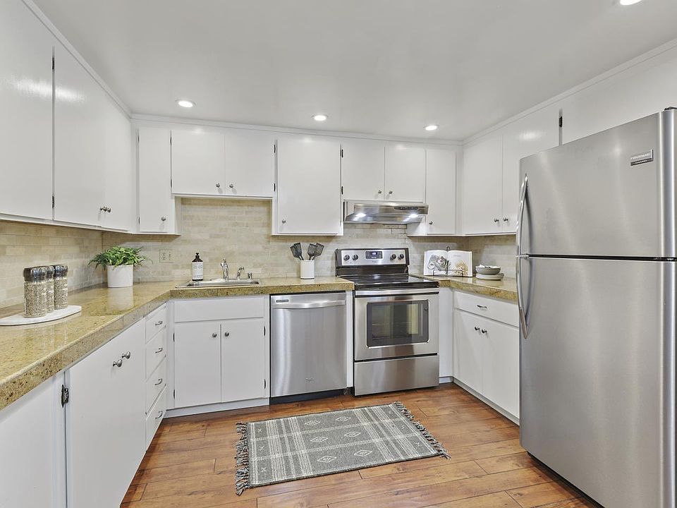 1033 Crestview Dr Mountain View, CA Zillow Apartments for Rent in Mountain View