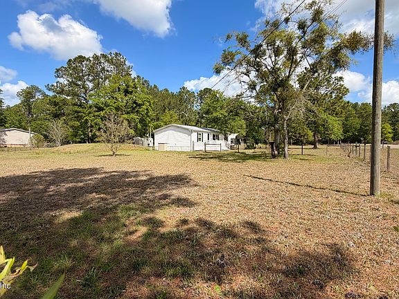 5th image of 4710 CATTAIL Street
