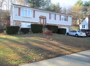 42 Greenwood Rd, Peabody, MA 01960