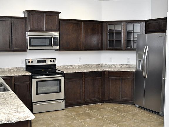 2nd image of 109 Hillcrest Dr