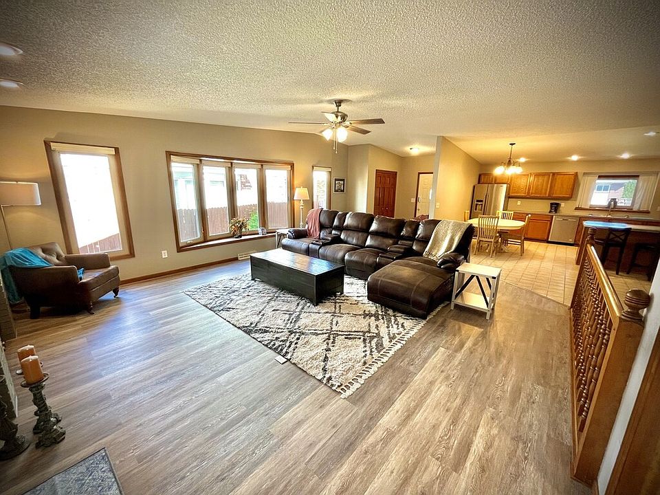 Open Living Space
*unfurnished