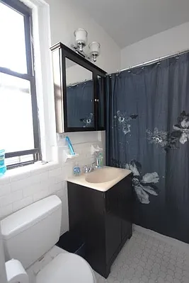 Rented by (Legacy) NY Quality Living Uptown | media 19