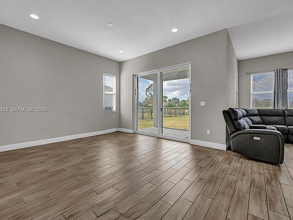 5th image of 4655 Citron Way