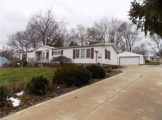 6297 Spring St, Ravenna, OH 44266