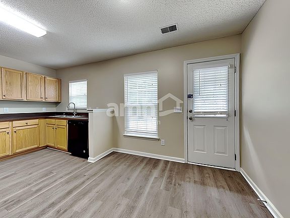 4th image of 156 Wildberry Ln