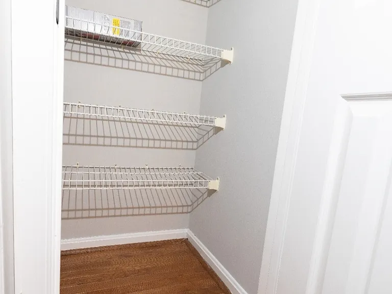 Kitchen pantry